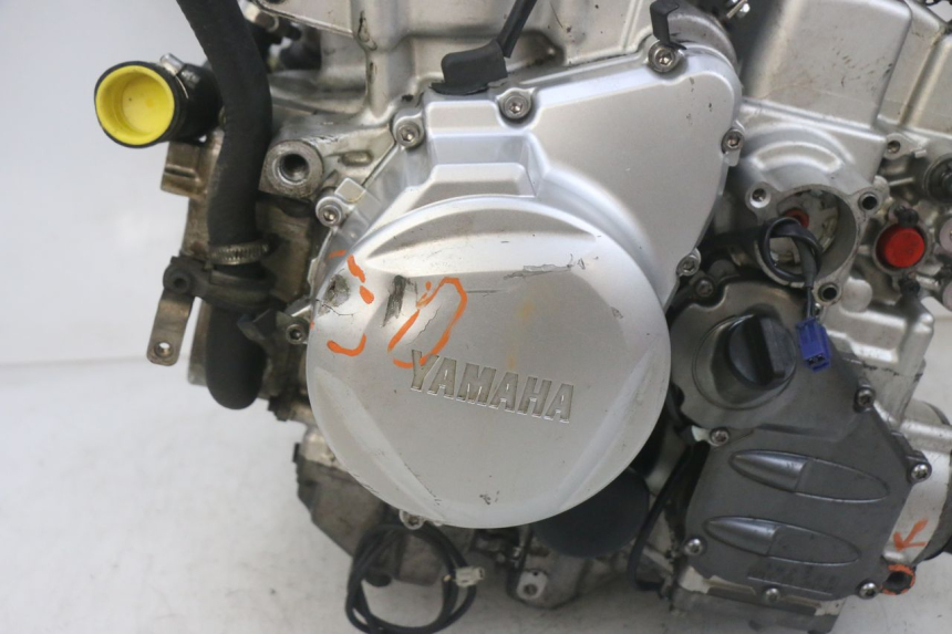 photo de MOTOR YAMAHA FJR ABS 1300 (2006 - 2012) - Detalles de los puntos de fijación