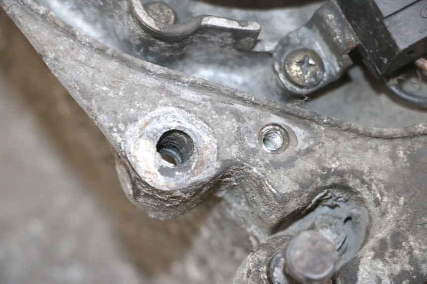 photo de MOTOR PIAGGIO FLY 4T 50 (2013 - 2017) - Zoom sobre los componentes