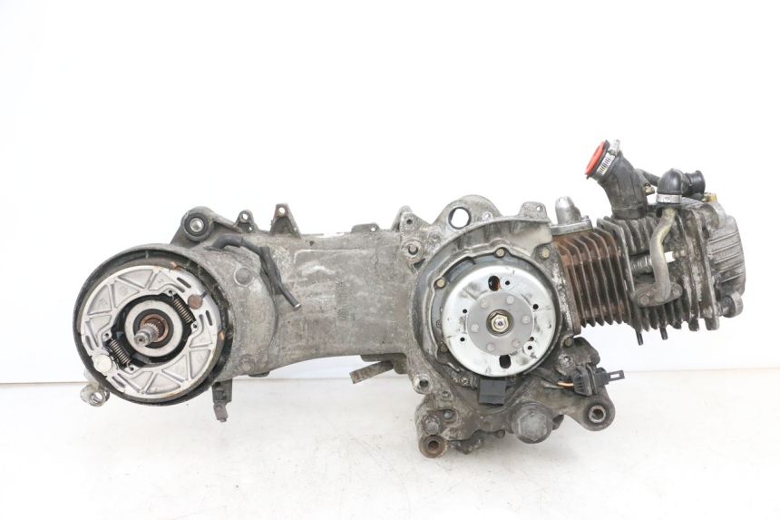 photo de MOTOR PIAGGIO FLY 4T 50 (2013 - 2017) - Primer plano técnico