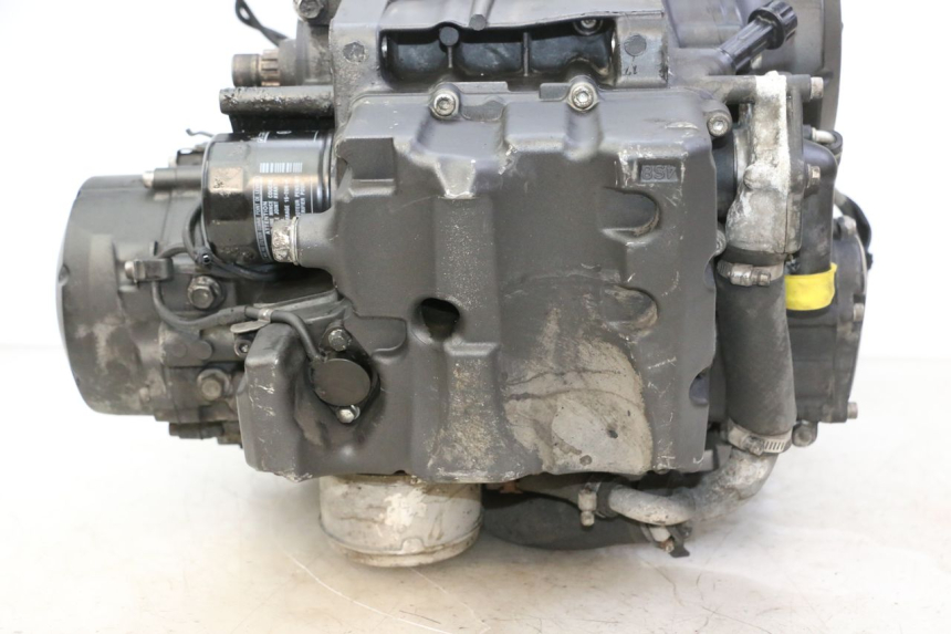 photo de MOTOR YAMAHA FZ6 FAZER S2 600 (2007 - 2011)