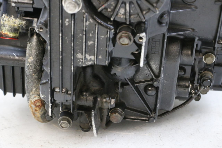 photo de MOTOR KAWASAKI GPZ RX 1000 (1986 - 1988) - Otra perspectiva