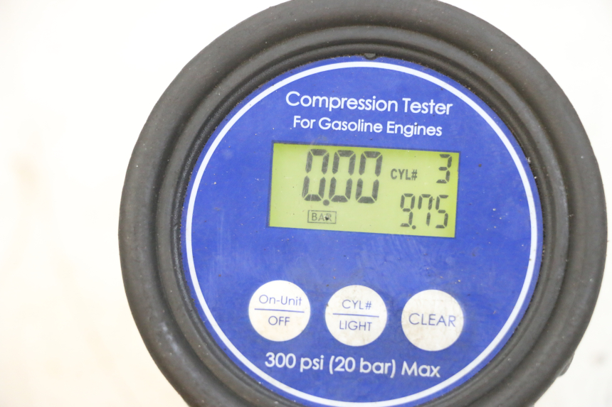 photo de MOTOR SUZUKI GSF N BANDIT 600 (1996 - 1999) - Ángulo de visión alternativo