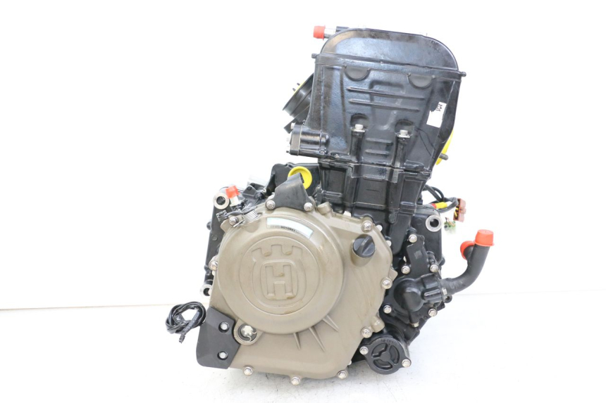 photo de MOTOR HUSQVARNA SVARTPILEN 401 (2018 - 2023)