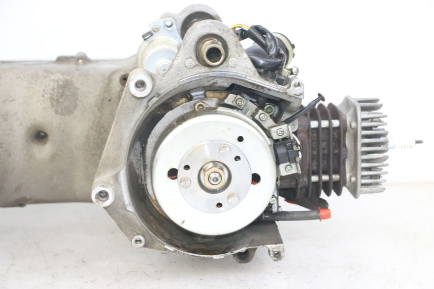 photo de MOTOR YAMAHA JOG R 50 (2004 - 2014)