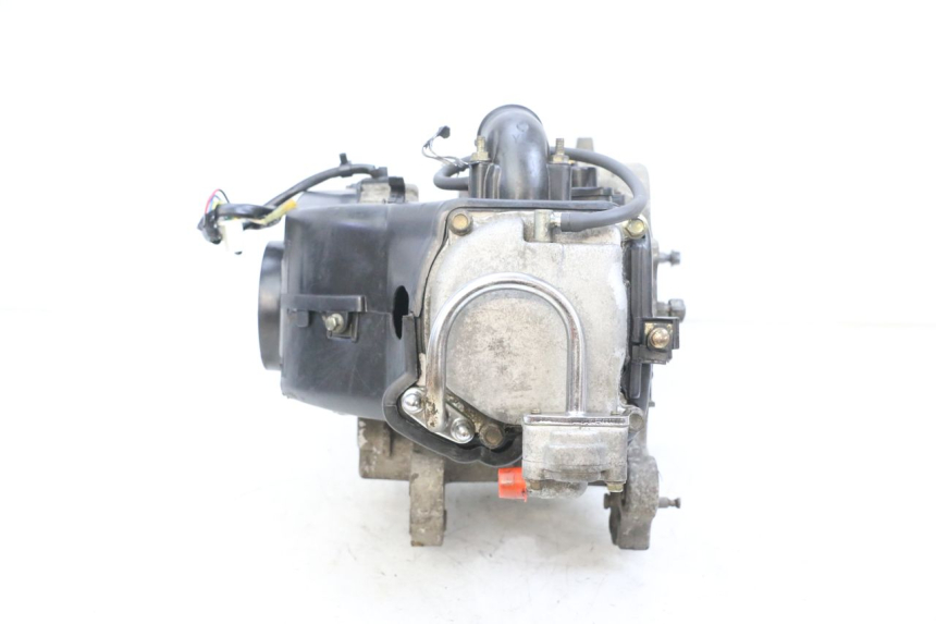 photo de MOTOR PEUGEOT KISBEE 4T 50 (2010 - 2017) - Enfoque en la estructura