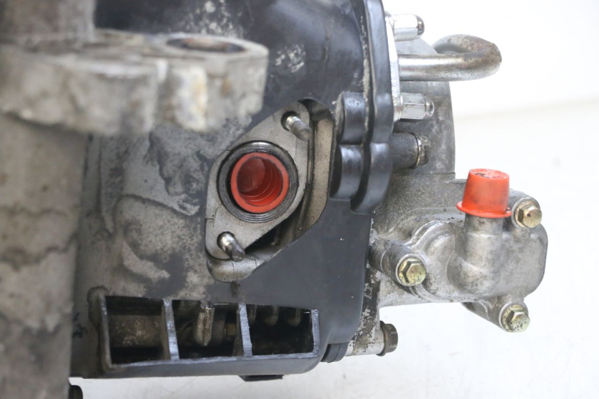 photo de MOTOR PEUGEOT KISBEE 4T 50 (2010 - 2017) - Primer plano técnico