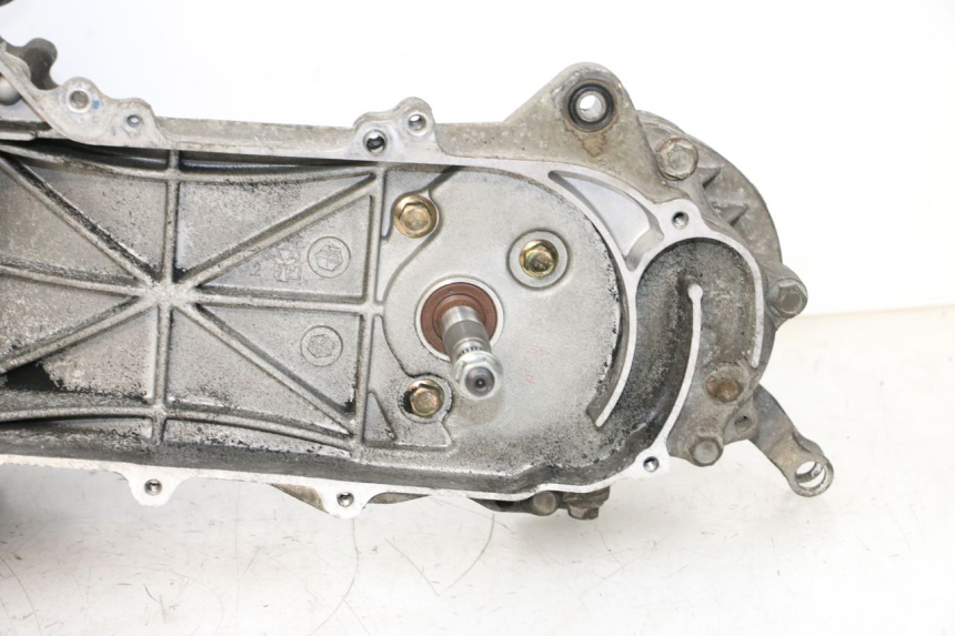 photo de MOTOR PEUGEOT KISBEE 4T 50 (2010 - 2017) - Zoom estado de uso