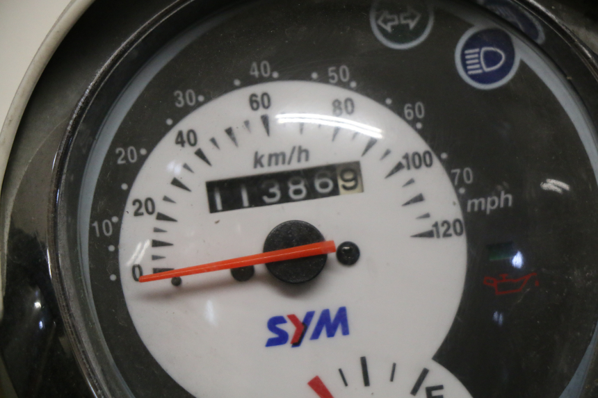 photo de MOTOR SYM MIO 100 (2006 - 2017)
