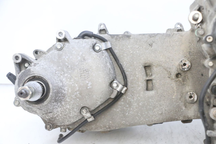 photo de MOTOR PIAGGIO MP3 LT 400 (2007 - 2012) - Características distintivas