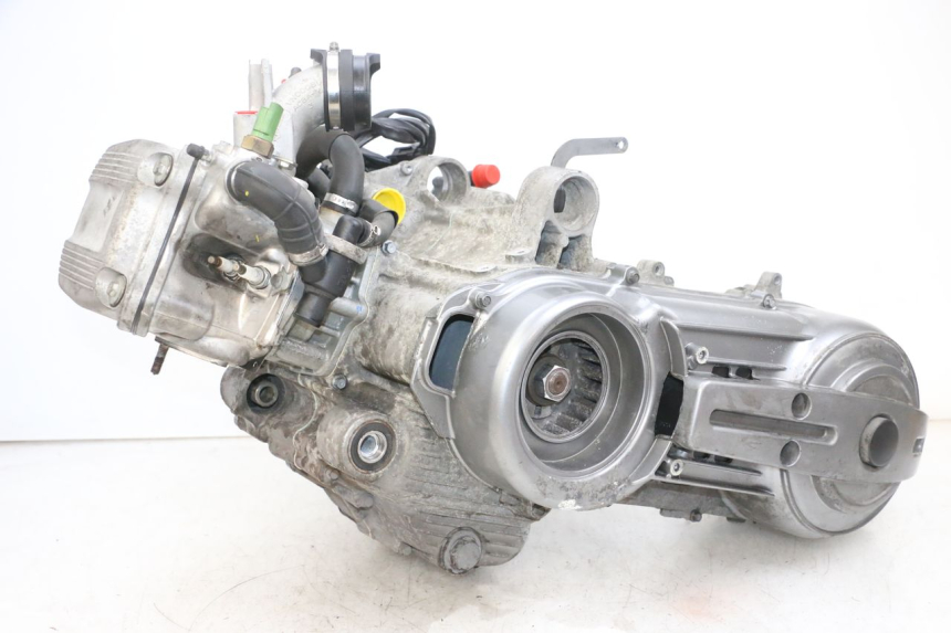 photo de MOTOR PIAGGIO MP3 500 (2016 - 2018) - Detalles de los puntos de fijación