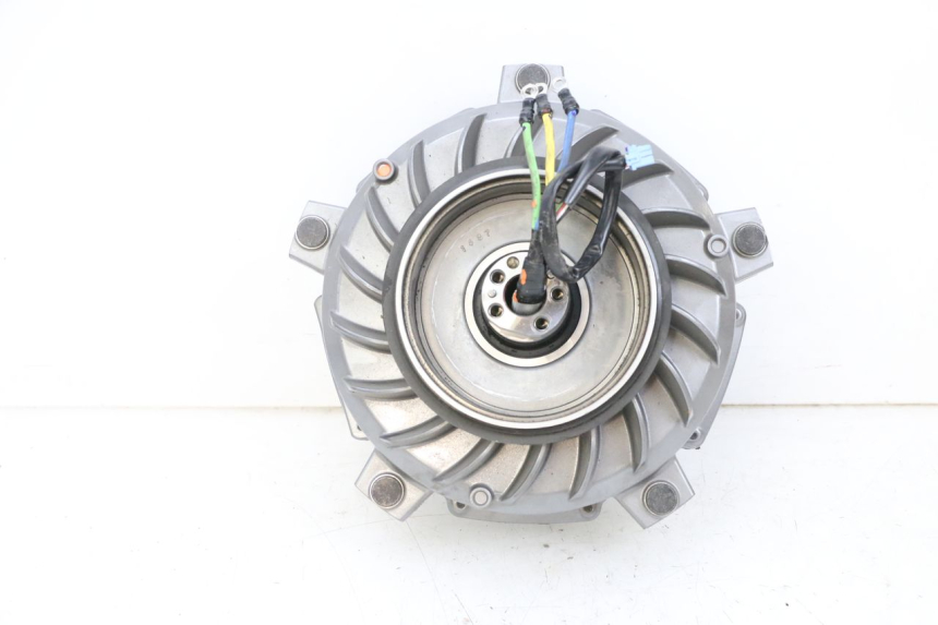 photo de MOTOR YAMAHA NEO'S CORE 1 (2022 - 2026) - Primer plano técnico