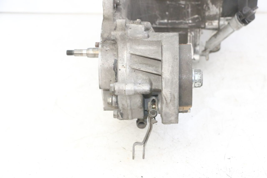 photo de MOTOR KYMCO LIKE 4T 50 (2019 - 2025) - Detalles de los puntos de fijación