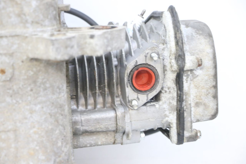 photo de MOTOR JM MOTORS OLDIES GT 4T 50 (2018 - 2025) - Zoom estado de uso