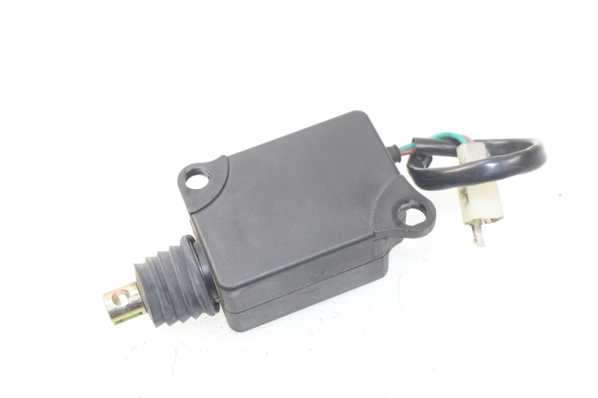 photo de CIERRE ASIENTO MOTOR SYM JOYMAX 250 (2013 - 2017)