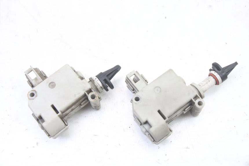 photo de MOTOR APERTURA BAÚL PIAGGIO MP3 LT 400 (2007 - 2012)