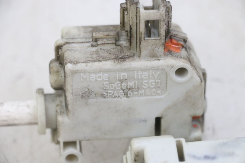 photo de MOTOR APERTURA BAÚL PIAGGIO MP3 LT 300 (2010 - 2016)