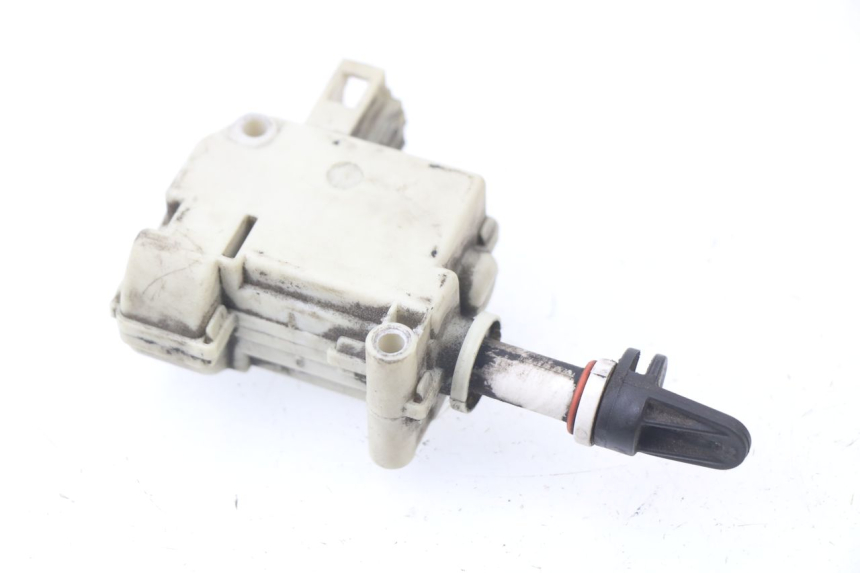 photo de MOTOR APERTURA BAÚL PIAGGIO MP3 125 (2006 - 2014)