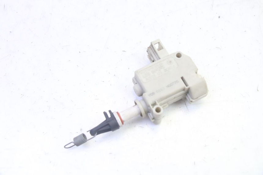 photo de CIERRE ASIENTO MOTOR PIAGGIO MP3 RL 250 (2007 - 2010) - Vista principal