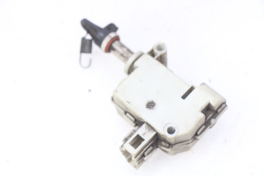 photo de MOTOR APERTURA BAÚL PIAGGIO MP3 LT 300 (2010 - 2016)