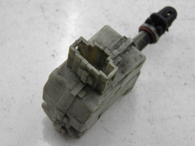 photo de CIERRE ASIENTO MOTOR PIAGGIO MP3 RL 125 (2006 - 2014)