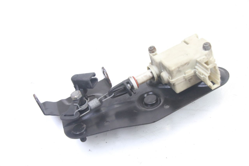 photo de MOTOR APERTURA BAÚL PIAGGIO VESPA GRANTURISMO 125 (2003 - 2007)