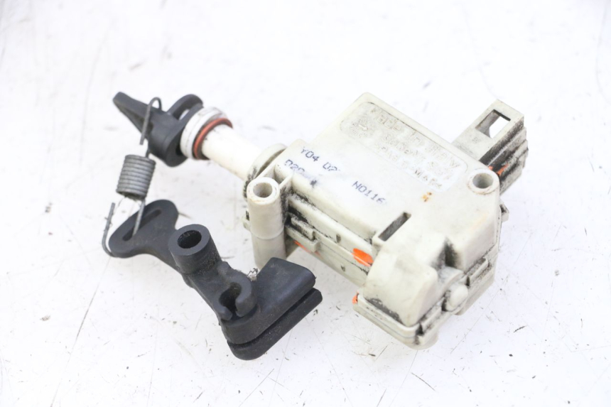 photo de CIERRE ASIENTO MOTOR PIAGGIO VESPA GRANTURISMO 200 (2004 - 2005)