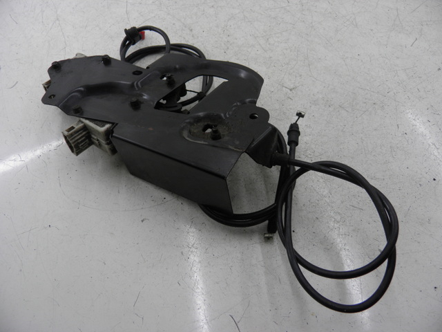 photo de CIERRE ASIENTO MOTOR PIAGGIO X8 125 (2004 - 2007)