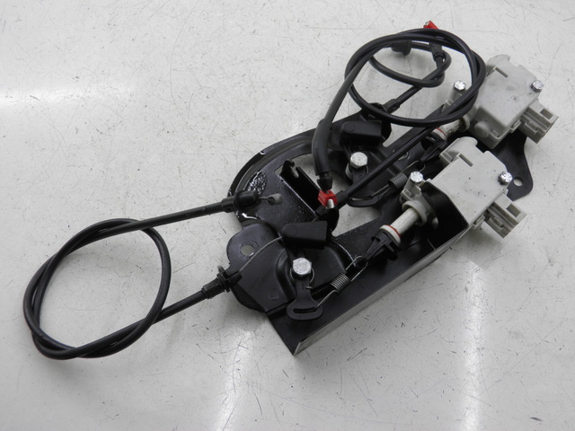 photo de CIERRE ASIENTO MOTOR PIAGGIO XEVO - X EVO 125 (2010 - 2015)