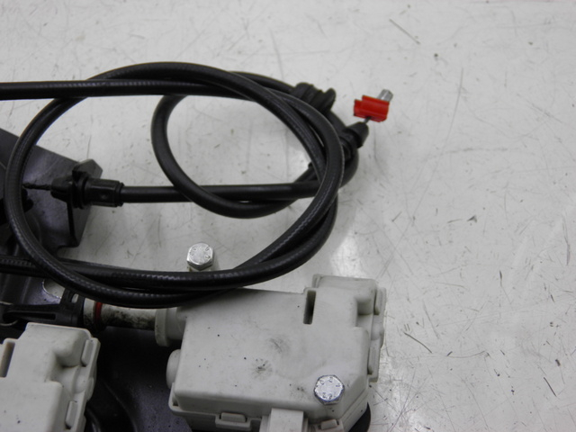 photo de CIERRE ASIENTO MOTOR PIAGGIO XEVO - X EVO 125 (2010 - 2015)