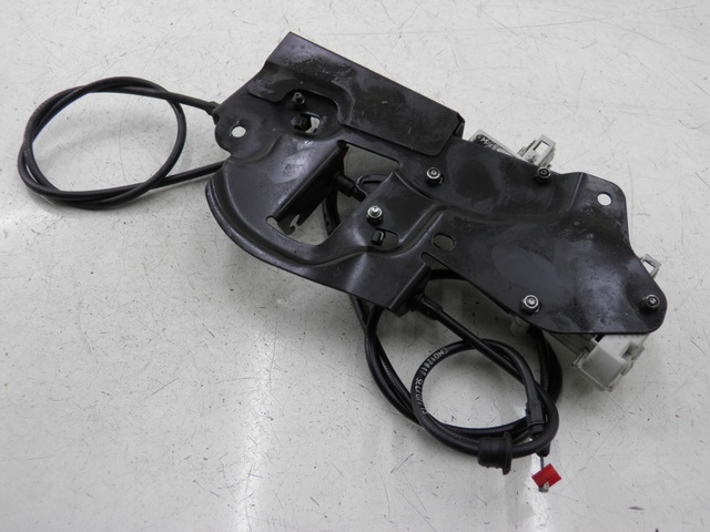 photo de CIERRE ASIENTO MOTOR PIAGGIO XEVO - X EVO 125 (2010 - 2015)