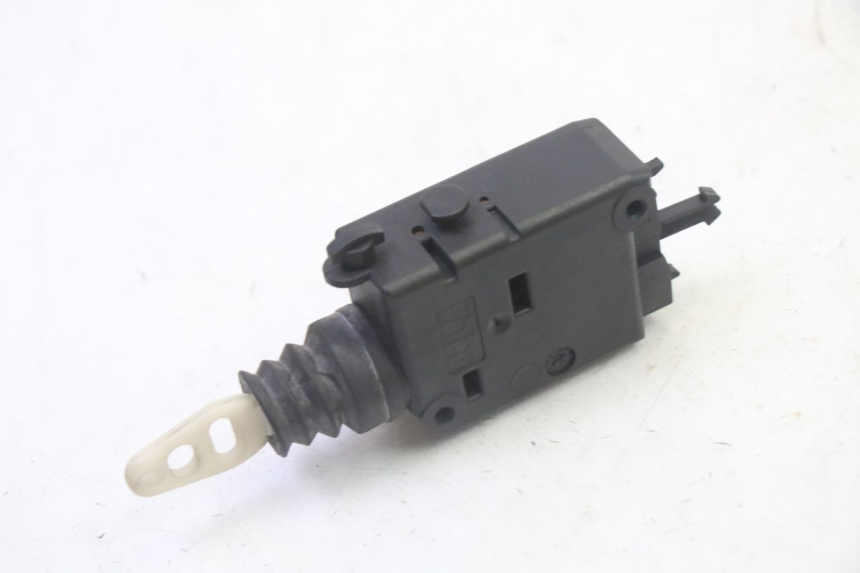 photo de CIERRE ASIENTO MOTOR PEUGEOT SATELIS 125 (2013 - 2018)