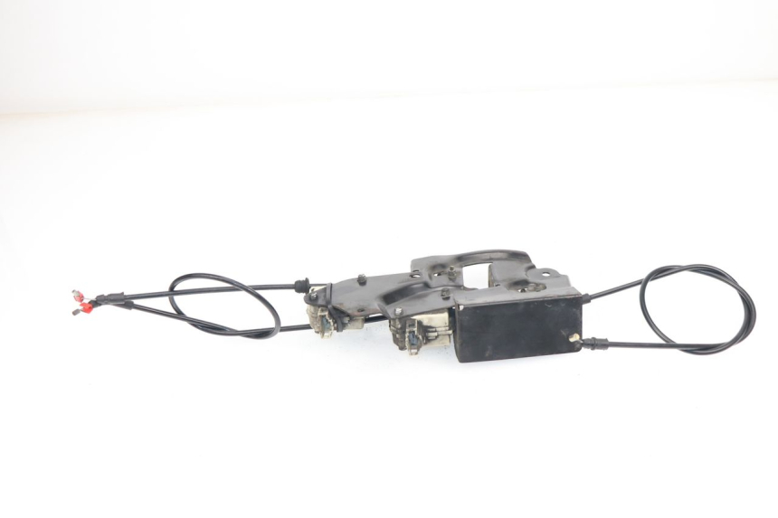 photo de CIERRE ASIENTO MOTOR PIAGGIO X8 400 (2006 - 2007)