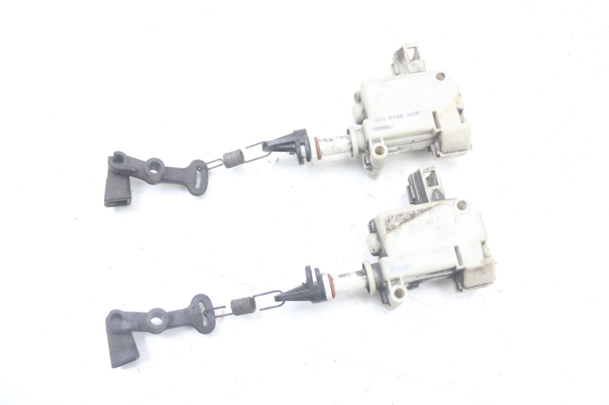 photo de CIERRE ASIENTO MOTOR PIAGGIO XEVO - X EVO 125 (2007 - 2017) - Vista principal