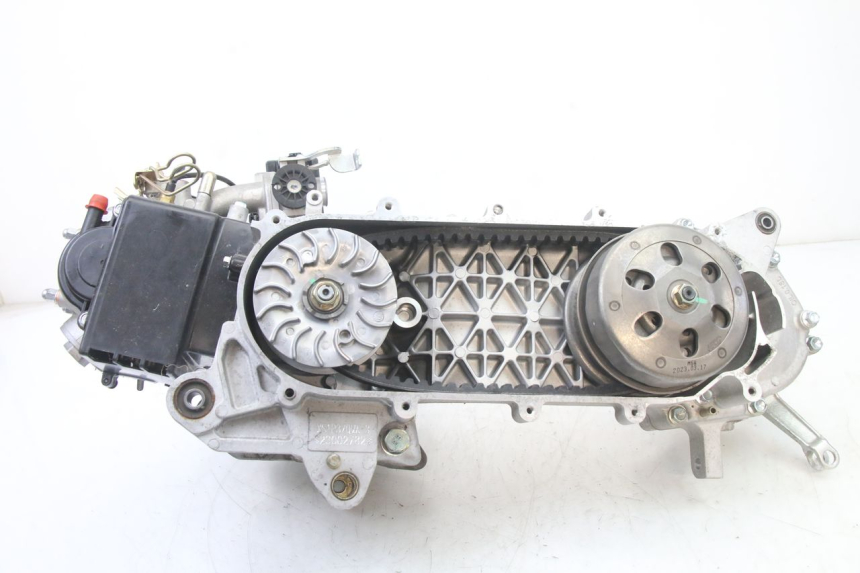 photo de MOTOR PEUGEOT TWEET 4T 50 (2023 - 2025)