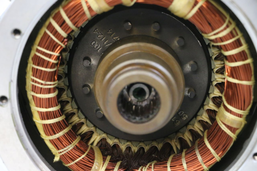 photo de MOTOR LIGIER PULSE 3 1 (2014 - 2020) - Otra perspectiva