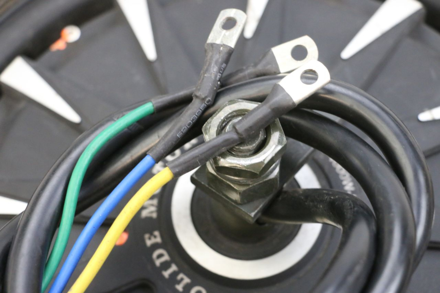 photo de MOTOR EFUN PUSA 1 - Primer plano técnico