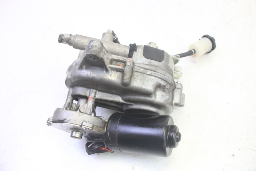 photo de MOTOR DE BLOQUEO DE RODILLO PIAGGIO MP3 LT 400 (2007 - 2012) - Detalles de los puntos de fijación