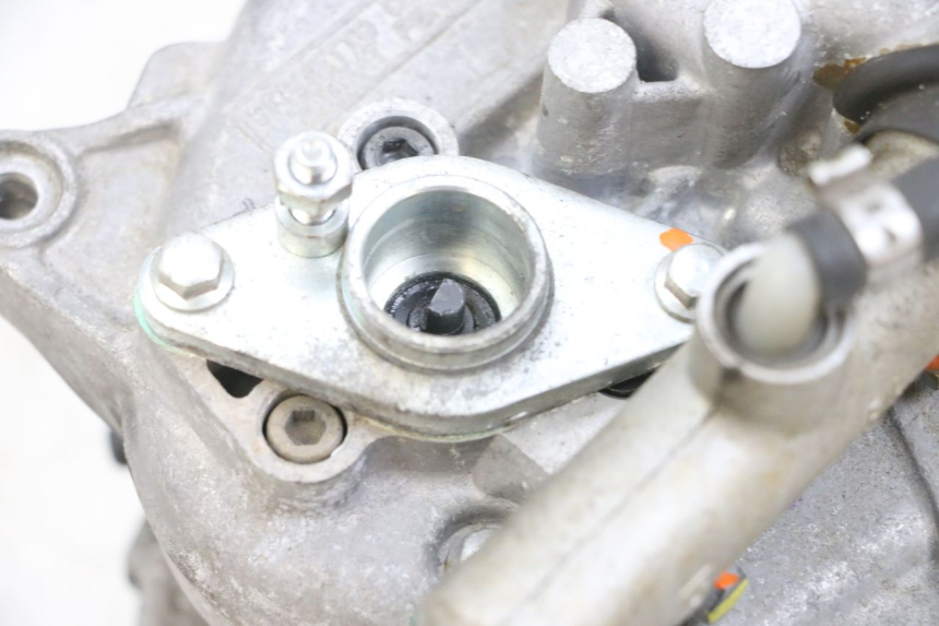 photo de MOTOR ROLL LOCK PIAGGIO MP3 500 (2016 - 2018) - Vista general del producto