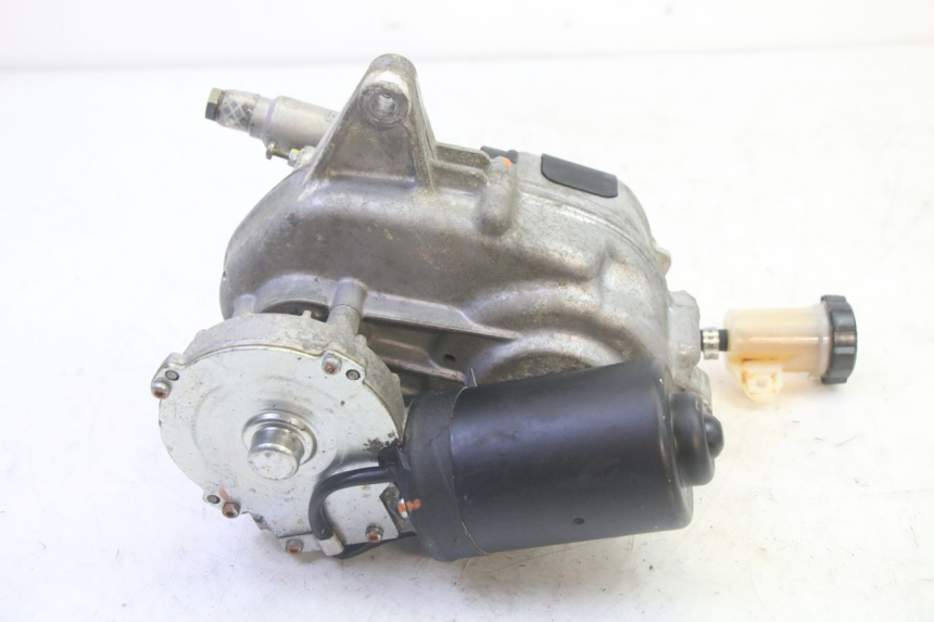 photo de MOTOR DE BLOQUEO DE RODILLO PIAGGIO MP3 RL 250 (2007 - 2010) - Primer plano técnico