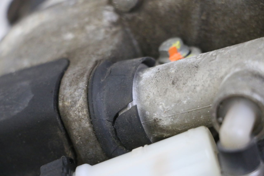 photo de MOTOR DE BLOQUEO DE RODILLO PIAGGIO MP3 LT 400 (2007 - 2012)