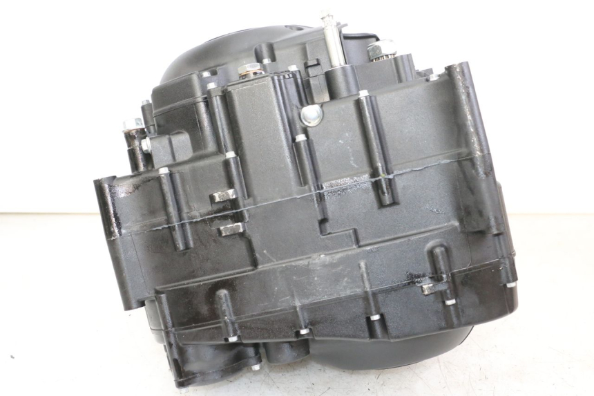 photo de MOTOR ROYAL ENFIELD SCRAM 411 (2022 - 2024)