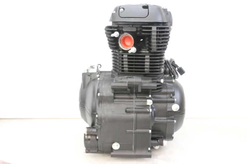 photo de MOTOR ROYAL ENFIELD SCRAM 411 (2022 - 2024)