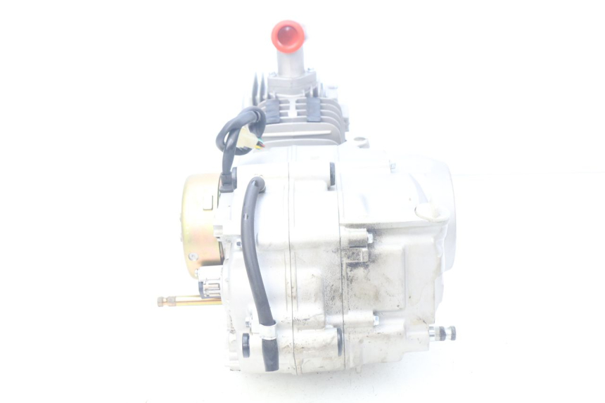 photo de MOTOR APOLLO RXF 125