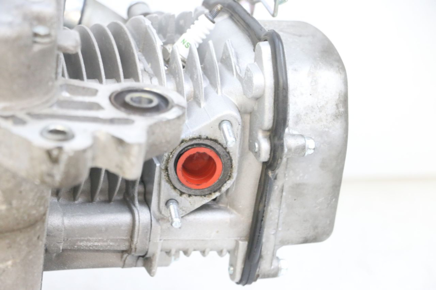 photo de MOTOR JM MOTORS SANTANA EVO 50 (2024 - 2026) - Otra perspectiva