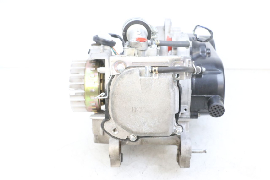 photo de MOTOR JM MOTORS SANTANA EVO 50 (2024 - 2026) - Detalles de los puntos de fijación