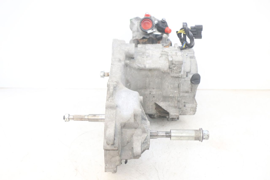 photo de MOTOR PEUGEOT SATELIS 125 (2013 - 2018) - Detalles de los puntos de fijación