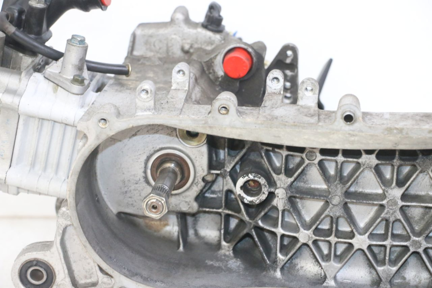 photo de MOTOR PEUGEOT TWEET 4T 50 (2014 - 2019)