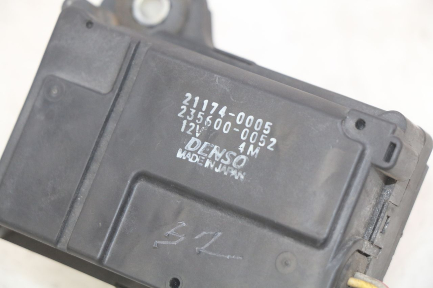 photo de MOTOR VÁLVULA DE ESCAPE KAWASAKI Z 750 (2007 - 2013)