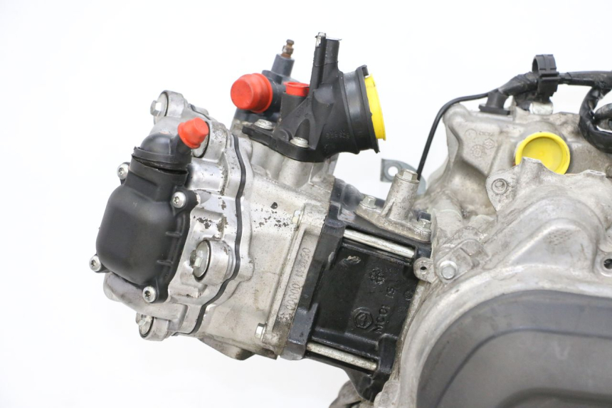 photo de MOTOR PIAGGIO VESPA GTS SUPER IE 125 (2009 - 2016) - Características distintivas