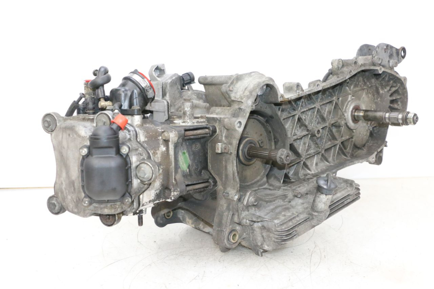photo de MOTOR PIAGGIO X8 125 (2004 - 2007) - Otra perspectiva